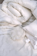 Hypoallergenic demi-season blanket