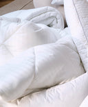 Hypoallergenic demi-season blanket